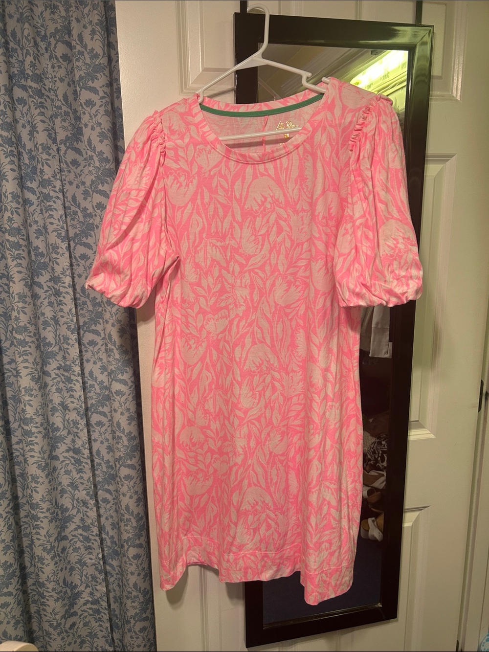 Lilly Pulitzer Pink & White Floral Puff-Sleeve Midi Dress
